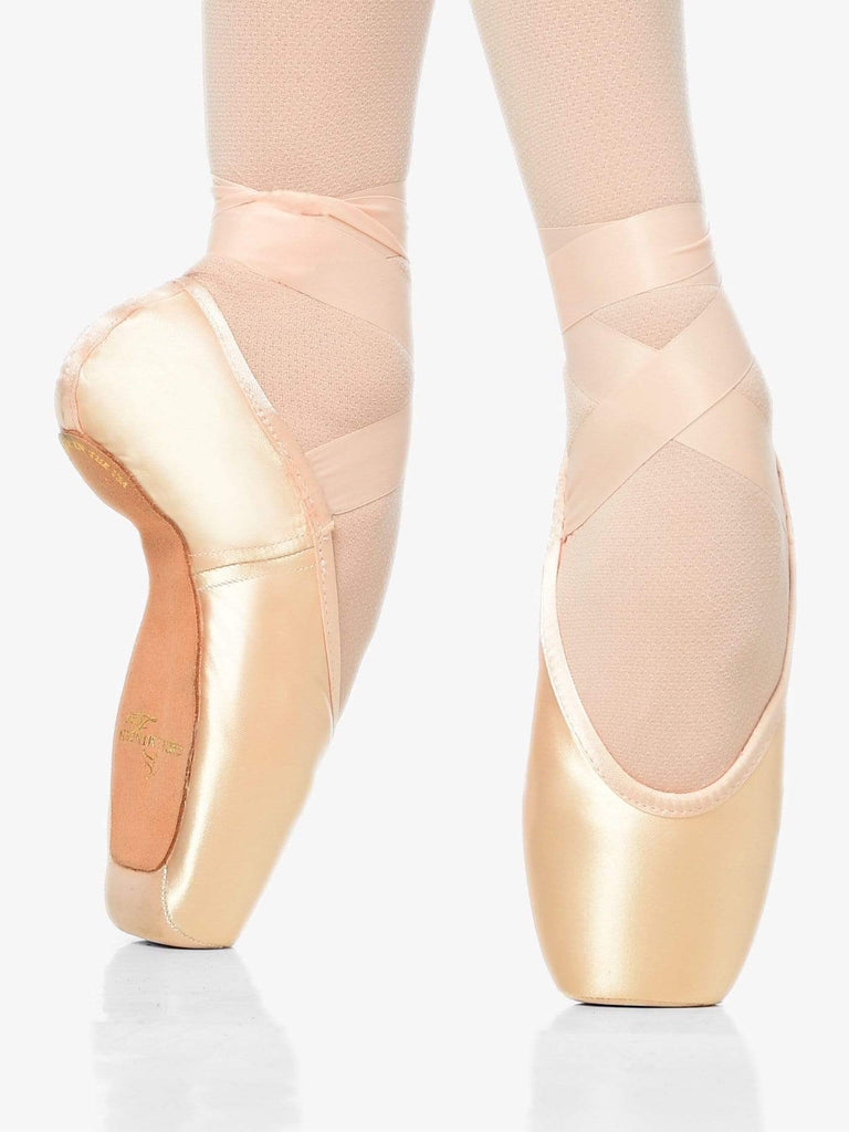 Gaynor Minden Sculpted Fit Pointe Shoes Gaynor Minden pointe shoes